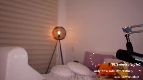 Sofia  online show from January 2025 04:08:01 AM