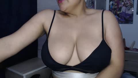 sweett_candy1 online show from September 2025 03:55:02 AM