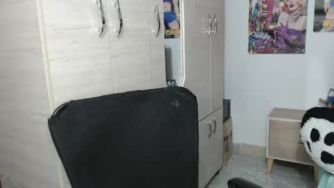 sweett_candy1 online show from October 2025 02:15:01 AM