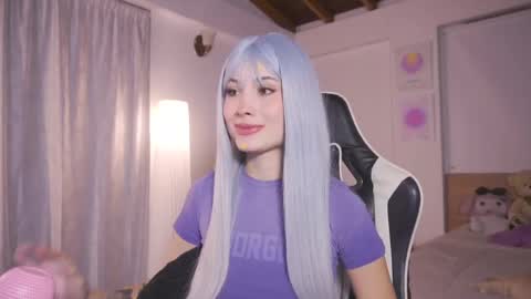 Cat independent model  online show from September 2025 01:27:02 AM