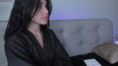    online show from January 2025 04:37:02 PM