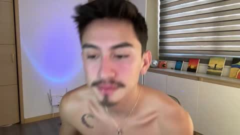 Andy  online show from November 2025 05:19:01 PM