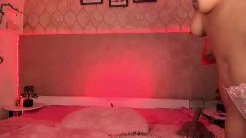 Snapshot of sweettemptatiionn chatting on June 2026 07:06:02 AM candy scarlett online show from June 2026 07:06:02 AM