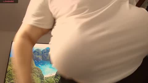 Snapshot of sweettm chatting on February 2025 09:54:01 PM Maya online show from February 2025 09:54:01 PM