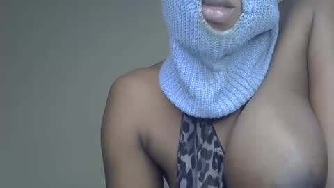 Snapshot of sweetvirgi25 chatting on February 2026 12:26:01 PM loving soul online show from February 2026 12:26:01 PM