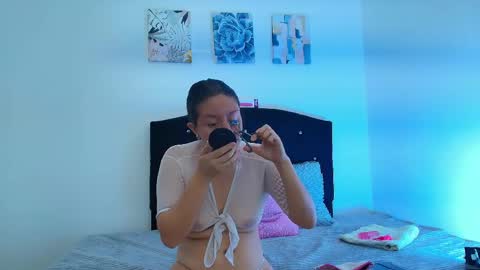 Snapshot of sweetx__mia chatting on May 2026 11:38:02 AM Mia online show from May 2026 11:38:02 AM