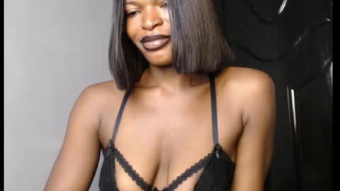 sweetxxboobsx online show from February 2026 07:48:01 AM