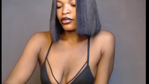 Snapshot of sweetxxboobsx chatting on June 2026 07:07:03 AM sweetxxboobsx online show from June 2026 07:07:03 AM