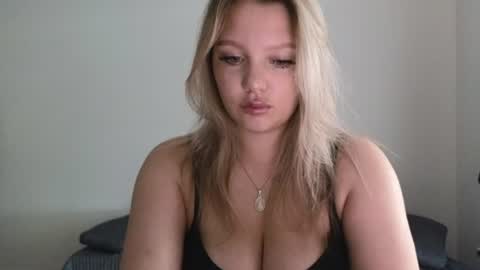 Snapshot of sweety_bettyyy chatting on July 2026 04:56:01 AM Betty online show from July 2026 04:56:01 AM