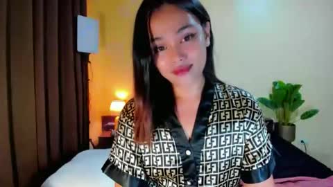 Snapshot of sweety_shane chatting on May 2026 05:53:02 PM sweety_shane online show from May 2026 05:53:02 PM
