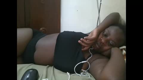 sweetyass25 online show from September 2025 06:41:02 PM