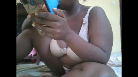 sweetyass25 online show from November 2025 07:12:01 AM