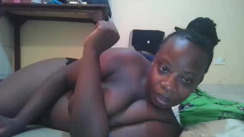 sweetyass25 online show from March 2026 07:31:01 PM