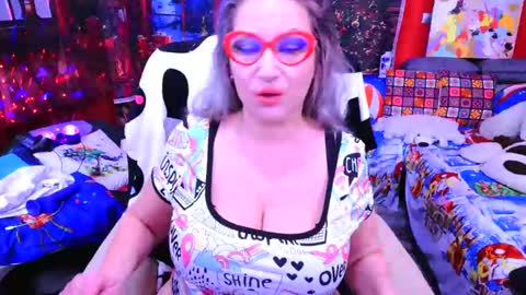 Lisa online show from January 2025 03:57:01 PM