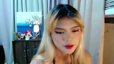 Snapshot of sweetytrannygirlxx chatting on December 2024 04:36:02 AM Megan online show from December 2024 04:36:02 AM