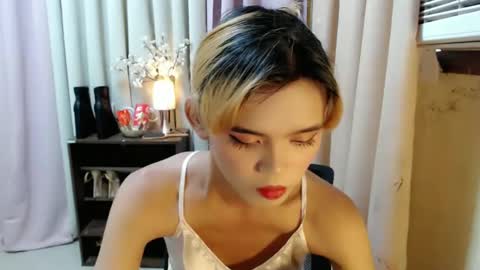Snapshot of sweetytrannygirlxx chatting on December 2024 05:04:02 AM Megan online show from December 2024 05:04:02 AM