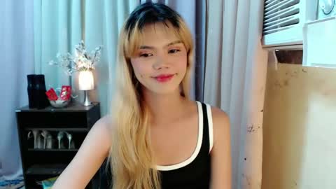 Snapshot of sweetytrannygirlxx chatting on December 2024 04:50:02 AM Megan online show from December 2024 04:50:02 AM