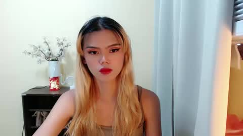 Snapshot of sweetytrannygirlxx chatting on January 2025 06:03:01 AM Megan online show from January 2025 06:03:01 AM