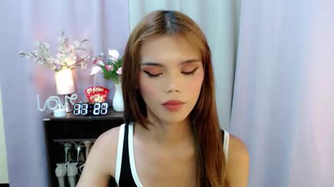 Snapshot of sweetytrannygirlxx chatting on September 2025 03:27:02 AM Megan online show from September 2025 03:27:02 AM