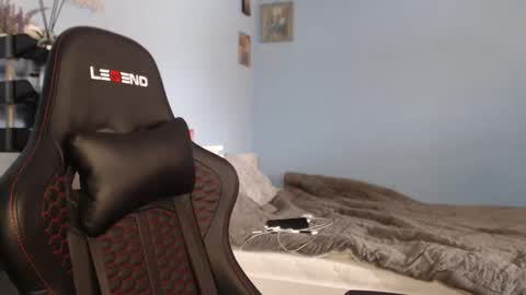 Snapshot of swetieecharmm chatting on February 2026 10:08:01 AM Cat online show from February 2026 10:08:01 AM