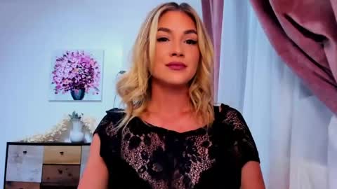 Snapshot of swetkatie chatting on July 2026 11:44:01 PM Ecaterina online show from July 2026 11:44:01 PM