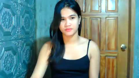 Snapshot of swettie_rhea chatting on June 2026 07:13:01 PM Rhea online show from June 2026 07:13:01 PM