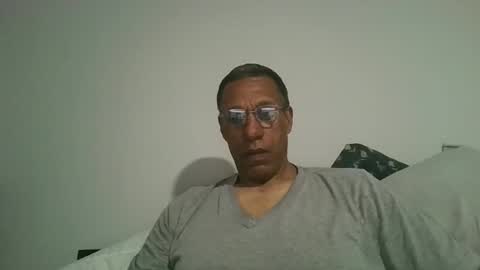 swimmerbod2495 online show from April 2026 02:51:01 AM