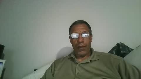 swimmerbod2495 online show from April 2026 01:08:01 AM