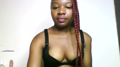 Snapshot of swit_candy chatting on May 2026 02:17:02 AM Candy online show from May 2026 02:17:02 AM