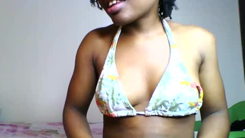 Snapshot of swit_candy chatting on May 2026 03:42:01 PM Candy online show from May 2026 03:42:01 PM