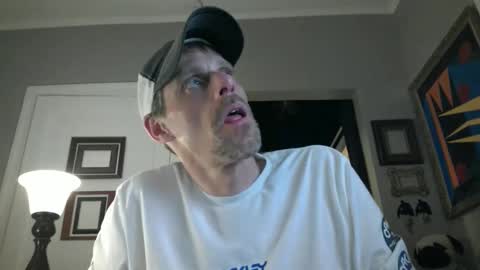 swontguy2025 online show from February 2025 05:24:01 AM