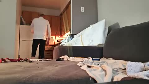 swontguy2025 online show from October 2025 05:51:02 AM