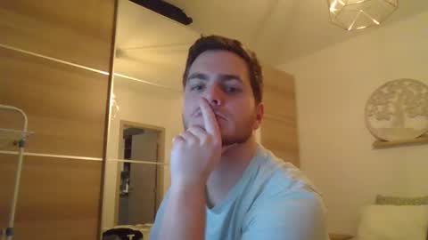 syl092 online show from December 2024 08:16:01 PM