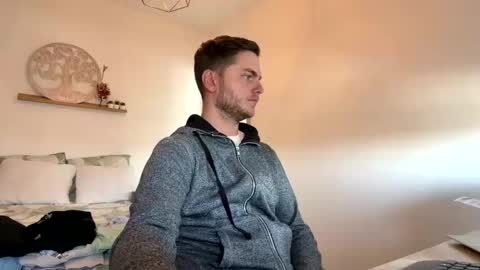 syl092 online show from March 2026 01:15:01 PM