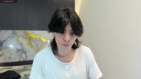 sylasfrost online show from November 2025 07:36:03 PM