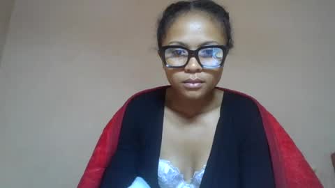 Snapshot of sylvaniah01 chatting on July 2026 06:08:01 AM sylvaniah01 online show from July 2026 06:08:01 AM