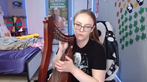 Snapshot of syndica chatting on December 2025 11:10:01 PM Jennah online show from December 2025 11:10:01 PM