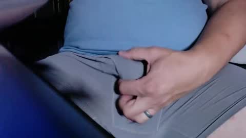 Snapshot of synth6969 chatting on September 2025 02:55:01 AM Dad Bod online show from September 2025 02:55:01 AM