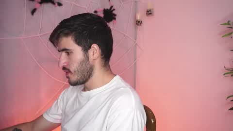 Snapshot of t0ny_wylie chatting on October 2025 09:48:02 PM t0ny_wylie online show from October 2025 09:48:02 PM