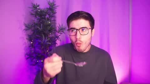 Snapshot of t0ny_wylie chatting on November 2025 11:32:02 AM t0ny_wylie online show from November 2025 11:32:02 AM