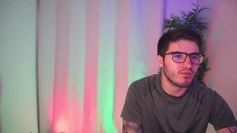 Snapshot of t0ny_wylie chatting on February 2026 07:01:02 PM t0ny_wylie online show from February 2026 07:01:02 PM