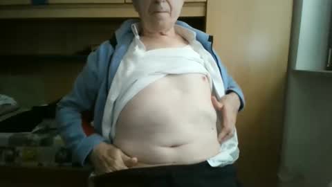 Snapshot of t5519t chatting on October 2025 11:52:02 AM t5519t online show from October 2025 11:52:02 AM