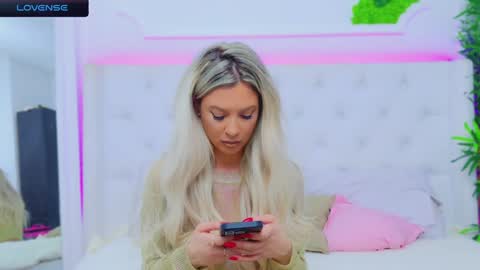 Snapshot of taahiraarabian chatting on December 2024 07:42:02 PM Arianna online show from December 2024 07:42:02 PM