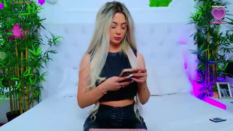 Snapshot of taahiraarabian chatting on October 2025 01:44:01 PM Arianna online show from October 2025 01:44:01 PM