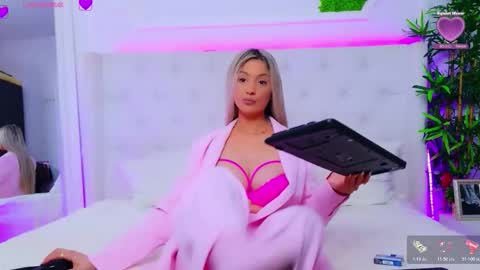 Arianna online show from March 2026 01:15:01 PM