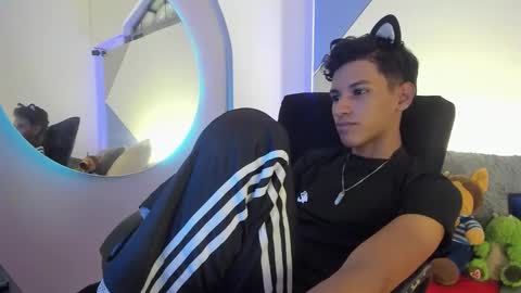 Tashi00 online show from February 2026 09:34:01 PM