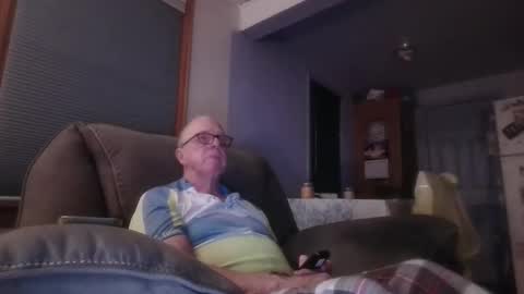 tacrunner66_ online show from October 2025 03:06:02 AM