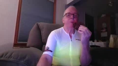 tacrunner66_ online show from October 2025 02:50:02 AM