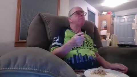 tacrunner66_ online show from November 2025 03:18:02 AM