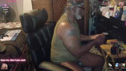 Snapshot of tadaha72 chatting on November 2025 04:51:02 PM Tadaha72 online show from November 2025 04:51:02 PM